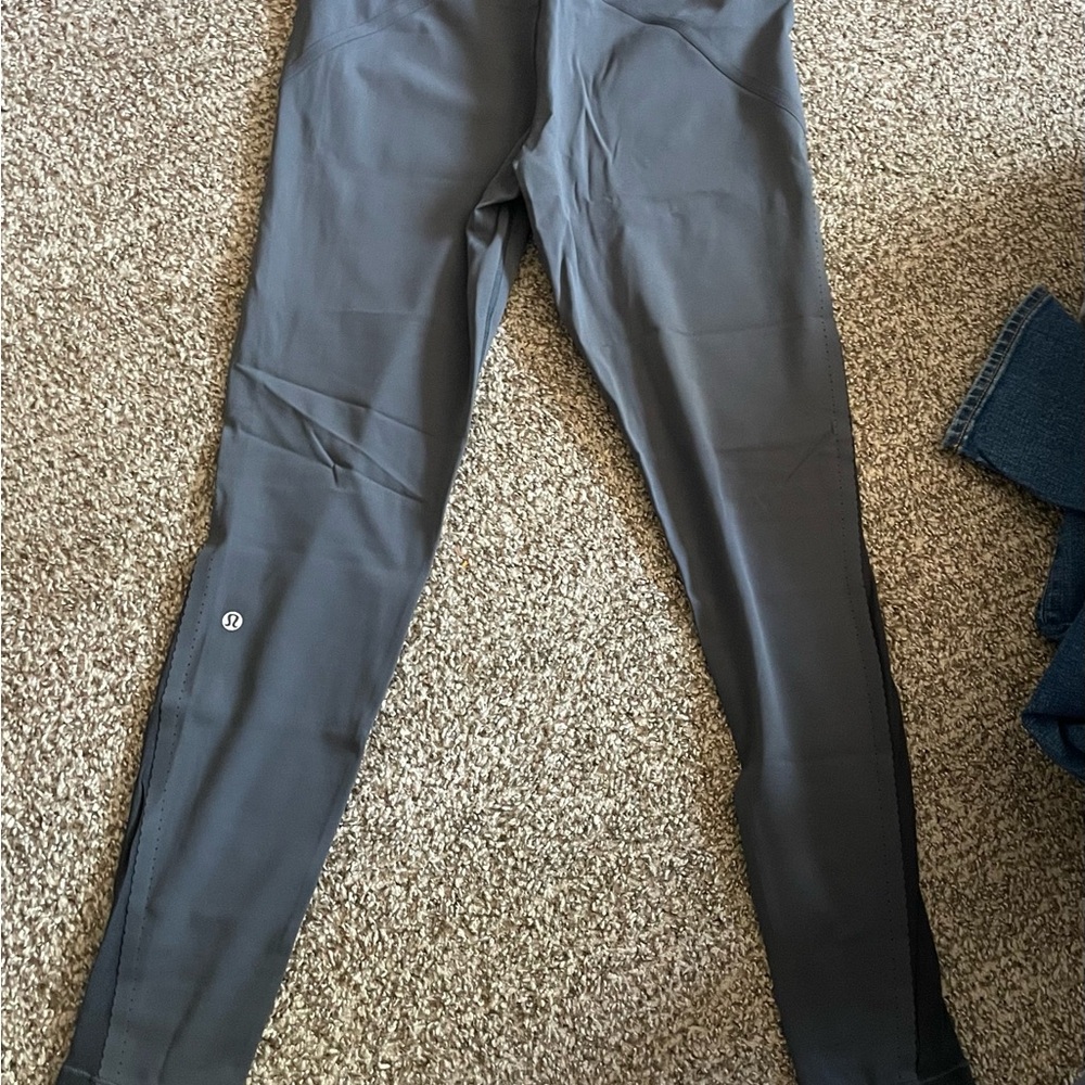 Lululemon Leggings with Pocket - Picture 2 of 3
